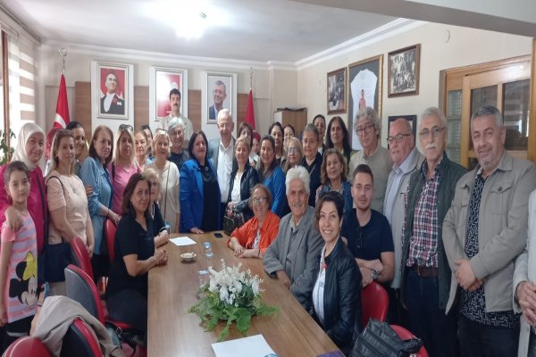 NERMİN EFEOĞLU, CHP KADIN KOLU BAŞKANLIĞINA YENİDEN ADAY