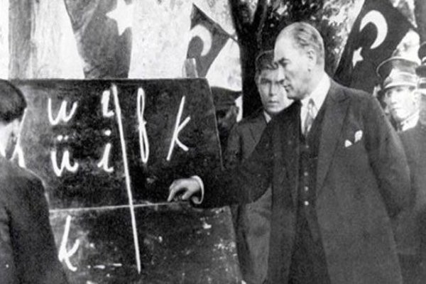 Öğretmenler Günü Cuma günü kutlanacak
