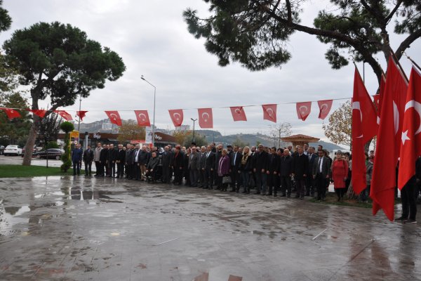 ÖĞRETMENLER GÜNÜ KUTLANIYOR