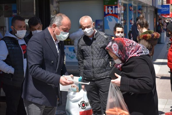 Pandemiyle mücadele sürüyor