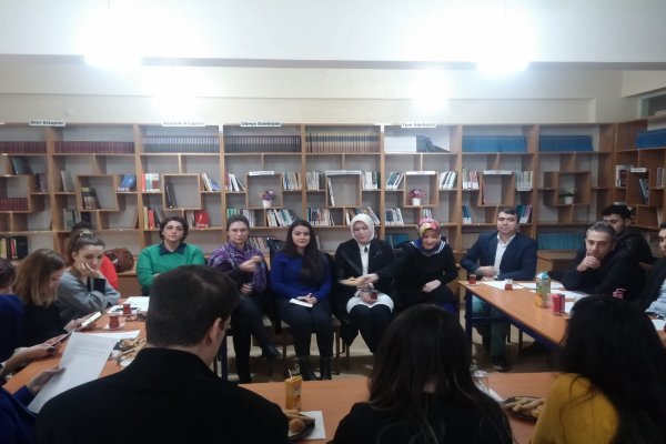 REHBER ÖĞRETMENLERİ GEMLİK MESLEKİ VE TEKNİK ANADOLU LİSESİNDE TOPLANDI