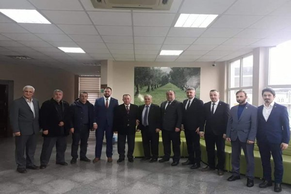 Saadet Partililer Borsa’yı ziyaret etti