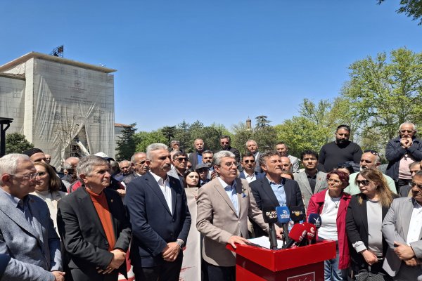 “SAĞLIK ALANLARIMIZ SATILIK DEĞİL!”