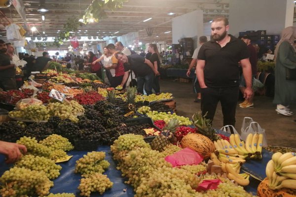 Salı Pazarında sebze meyve bolluğu yaşandı