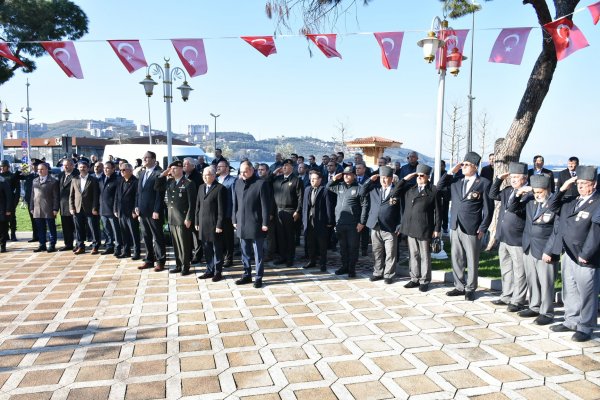 Şehitlerimiz törenle anıldı