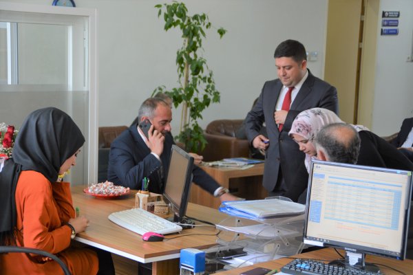 SERTASLAN’DAN BEYAZ MASA ZİYARETİ
