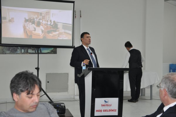 Sınav Koleji Bilgilendirme Toplantısında Gemlik Kampüsü tanıtıldı