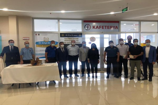 SOSYAL YAŞAMI DESTEKLEME DERNEĞİNDEN KİTAP BAĞIŞ KAMPANYASINA DESTEK