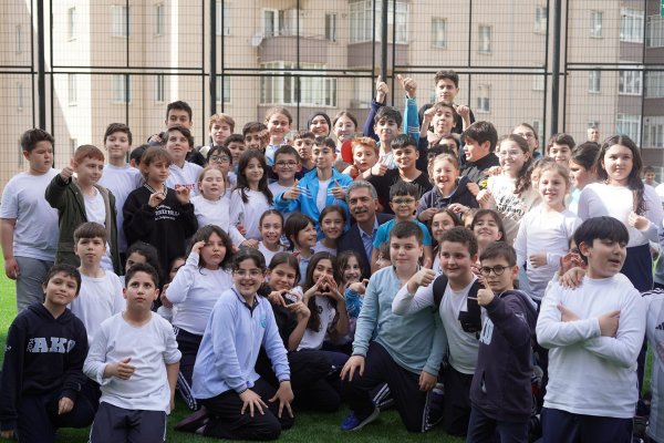 Şükrü Deviren’e Çocuklardan Sevgi Seli