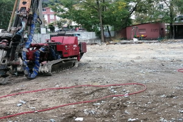 SURİYELİLER İÇİN SAĞLIK MERKEZİ YAPILIYOR