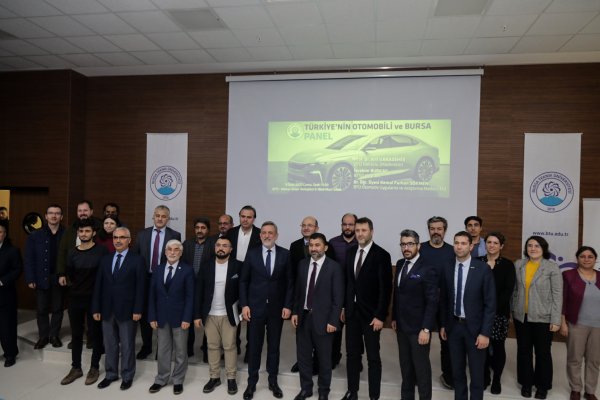 “Türkiye’nin Otomobili ve Bursa” paneli yapıldı