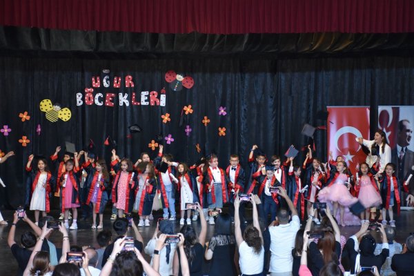*Uğur Böcekleri Kreşi’nde mezuniyet heyecanı*
