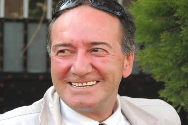 ÜNLÜ YAZAR YALÇIN BAYAR YAZILARIYLA YAKINDA GEMLİK KÖRFEZ’DE