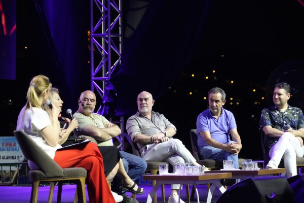 USTA SİNEMACILAR GEMLİK’TE BULUŞTU