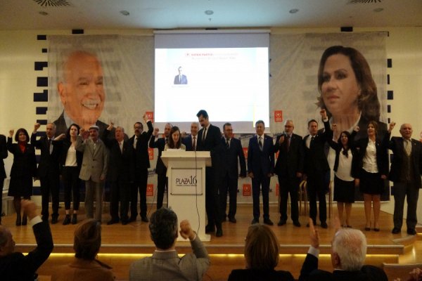 Vatan Partisi Belediye Başkan adayı Canan Bölük
