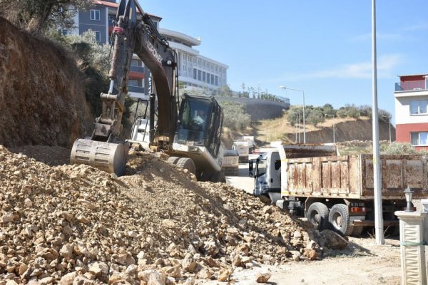 Yeni Adliye Sarayı yolu 18 metre genişledi