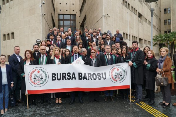 “YSK’nın kararı, Hukuk tarihine kara leke!”