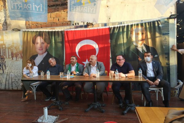YÜKSEL YILMAZ GEMLİK’TE PARTİLİLER İLE BULUŞTU