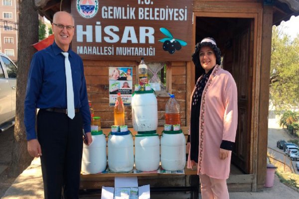 Zeytinyağlı sabunlar mahalle sakinlerine teslim edildi