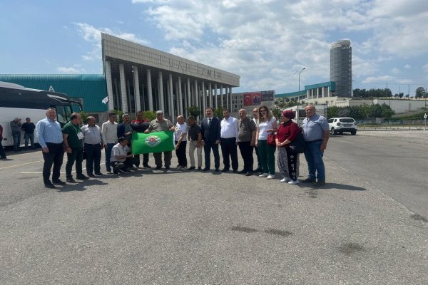 ZİRAAT ODASI YÖNETİMİ MUHTARLARI İLÇE TARIM MÜDÜRLÜĞÜ GÖREVLİLERİNİ İZMİR ZEYTİN VE ZEYTİNYAĞ FUARINI GEZDİRDİ...